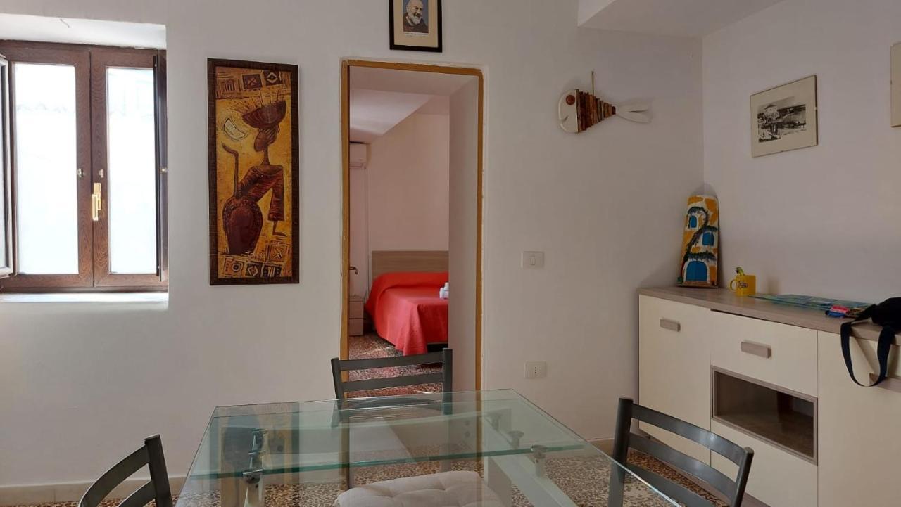 Апартаменты La Casa Dei Gatti Сиракузы Экстерьер фото